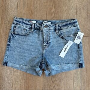 Vigoss Marley Denim Shorts Women’s Size 30 Light Wash Cuffed Raw Hem NWT